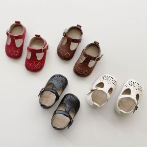 Baby Shoes Summer Hollow out Leather Sandals Anti-Slip Soft Bottom Pre-Walking Footwear for 1 Year Anniversary Indoor Events