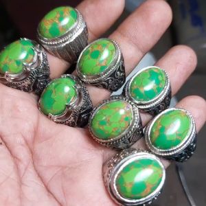 Cincin Batu Pirus Persia: Sejarah & Keindahan