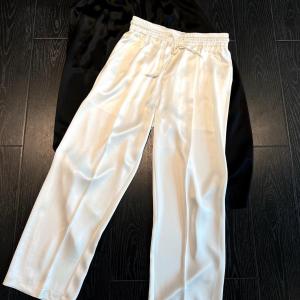 กางเกงขายาวทรงตรงผ้าไหมน้ำแข็งคุณภาพสูงสำหรับผู้ชาย กางเกงขายาวทรงหลวมสบาย ๆ สำหรับฤดูร้อน กางเกงขายาวทรงตรงบาง