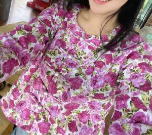 เสื้อลายดอก ทรงกาสะลอง ผ้าCottonTC แขนสามส่วน