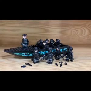 JoyToy 12PCS SWAT Tentara Militer Minifigures Mainan Kit Bangunan Blok Tentara Membangun Bata Mainan