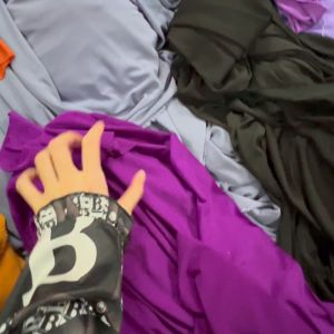 THANH LÝ VẢI KHÚC THUN MÀU-GIÁ 1 KÍ.(KHÚC CỠ TỪ 1 MÉT TRỞ LÊN)