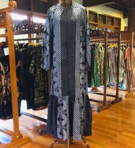 Kallea Dress Viscos by Dian Pelangi LIMITED EDITION Busana Muslim Baju Maxi Gamis Abaya Kaftan Gaun Outfit Batik Pesta Pernikahan Kondangan Casual Formal Wanita Hijaber Cantik Anggun Modis Elegan Modern Mewah Model Korea Terbaru Motif Batik Kekinian