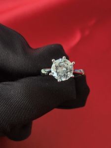 Diamcity (Free Gra Certificate) Pt950 Cincin Moissanite Kelas D Platinum 3 Karat Wanita