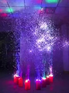 กันรั่วซึม เครื่องทำฟองสบู่ดอกไม้ไฟ12รูค่ะ ความจุสูงมาก เครื่องทำฟองสบู่ไฟฟ้า ใช้ซ้ำได้ พร้อมเพลงไฟ LEDของเล่นบับเบิ้ล