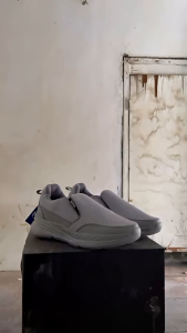 sepatu casual sepatu santai sepatu slip-on zalvallo