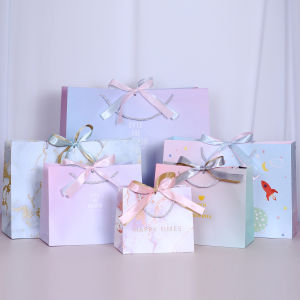 Factory Direct Sales Valentines Day Gift Bag Ins Good-looking Gift Bag Oversized Garment Portable Paper Bag In Stock