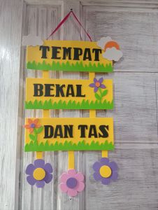 hiasan dinding tempat bekal