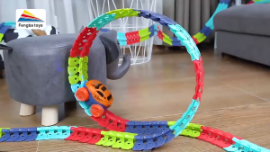 พร้อมส่งในไทย รางรถ Changeable Track พร้อมรถมีไฟ วิ่งได้ ตีลังกาได้ มีไฟ ของเล่นรถ