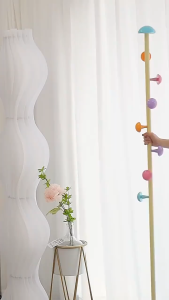 Gantungan Baju Jamur Imut Hanger Mantel Besi Sederhana Rak Pakaian Vertikal Berdiri Di Lantai Rak Pakaian Kamar Tidur Ruang hanger baju gantungan berdiri aesthetic