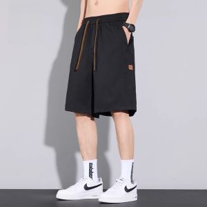 ROMON | กางเกงขาสั้นผ้าไหมน้ำแข็งสำหรับผู้ชาย Romon กางเกงขายาวทรงตรงลำลองฤดูร้อน แห้งเร็ว 5 จุด ทรงหลวม ระบายอากาศได้ดี