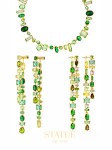 ต่างหูคริสตัลยาวหรูหรา Gema รุ่นใหม่ปี 2025 ตกแต่งด้วยเพชรเทียม ต่างหูคริสตัลสีเขียวสไตล์วินเทจสำหรับผู้หญิง