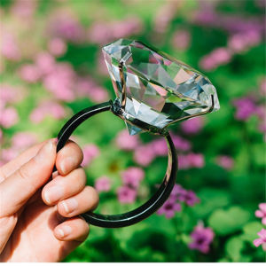 แหวนเพชรขนาดใหญ่สร้างสรรค์ แหวนขอแต่งงานสุดฮา ของขวัญวันเกิดในวันวาเลนไทน์สำหรับแฟนสาวและภรรยา แหวนแฟชั่นสไตล์ใหม่