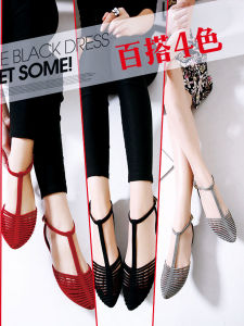 Plastic Roman Style Sandals Womens Summer Flat Low Heel Soft Bottom Hollow out Head Covering Beach Shoes Vintage Jelly Shoes