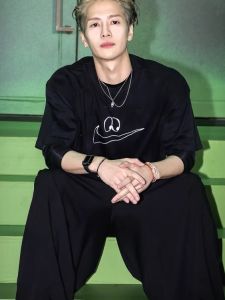 Hand-Drawn Graffiti Cotton T-Shirt Loose Fit round Neck Casual Summer Top for Men Fashionable Streetwear Basic Style