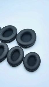 Miếng Đệm Tai Hình Bầu Dục Cho Tai Nghe Chất Liệu Mút Xốp Giả Da Kích Thước 60*70 Đến 90*110 Nhiều Kích Cỡ Khác Nhau.