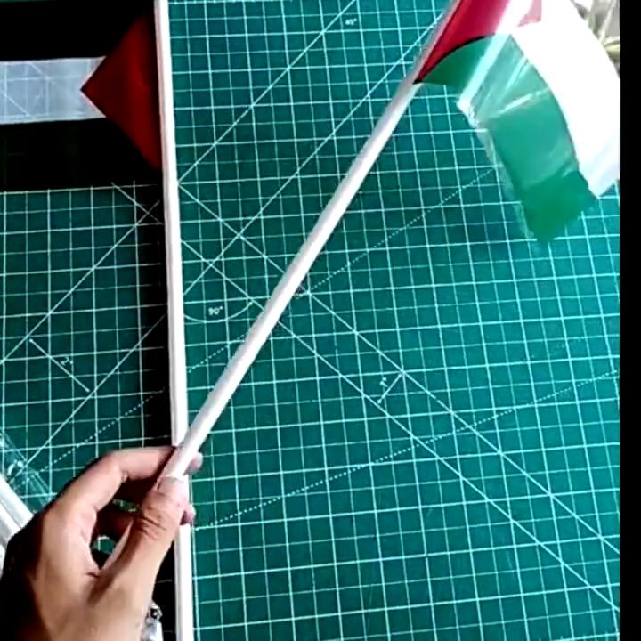 Bendera Tangan Palestina PLASTIK Dengan Tangkai Bendera Palestine Tangkai Peluit ISI 20 PCS/Bendera Palestina dengan Tangkai Peluit