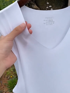 Men’s One Piece Seamless Ice Silk Vest – Summer Sportswear Sleeveless Waistcoat for Southeast Asian Youth