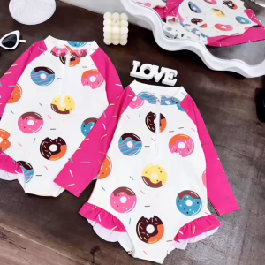 Bikini Kids (8-30kg). Bk45. Đồ bơi liền thân tay dài Donut ngọt ngào đáng yêu cho bé