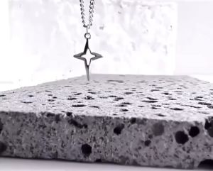 KALUNG RANTAI TITANIUM LIONTIN BINTANG STAINLESS STEEL ANTI KARAT UNTUK PRIA DAN WANITA