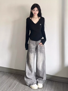 Retro American Black Long Sleeve T-Shirt Womens Autumn Winter Short Waist-Cut Uneven Pure Desire V-Neck Base Shirt