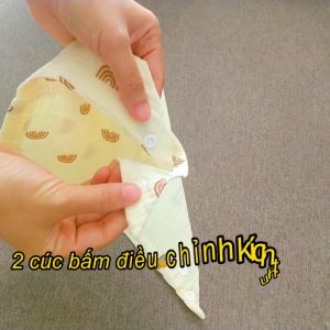 Set 5 Khăn Yếm Tam Giác Xô Muslin Mềm Mại An Toàn Họa Tiết Đáng Yêu Cho Bé size 45x30x30cm