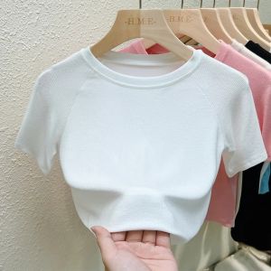 เสื้อยืดแขนสั้นทรงเข้ารูปสไตล์เกาหลีสำหรับผู้หญิงในฤดูร้อน เสื้อยืดทรงเข้ารูปบาง ใส่ด้านนอก เสื้อยืดลายสก็อต