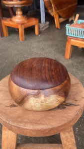 ผอบไม้ กล่องไม้ กล่องใส่ของ บาตรไม้ งานไม้จามจุรี ผอบพร้อมฝาปิด