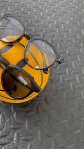 แว่นกันแสงสีฟ้าเด็กแบบมีคลิปกันแดด clip on bluelight sunglass 2in1 แถมกล่อง(Random) (SUN119)