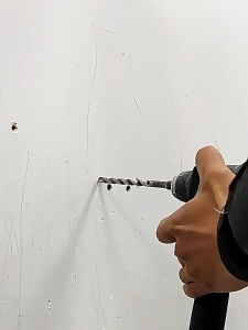 Sturdy Metal Wall-Mounted Shelf Bracket - Space-Saving Organizer for Home & Office