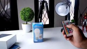 ALAT PENERANGAN Lampu Bohlam RGB 15W E27 dengan Remote Control - B5 TaffLED