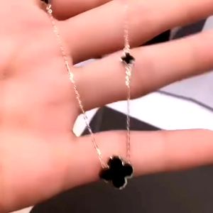Kalung Titanium Wanita Daun Bunga Clover & Kalung Viral Trending 2024 Terbaru