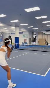 【24 Hour Shipping】New T700 Carbon Fibre Pickleball Paddle Set Professional Training GRAIN LINE Thermoformed Pickleball 3H Grip Build Up Handle Balance Power T700 Pickleball Paddle Set Tennis Rackets