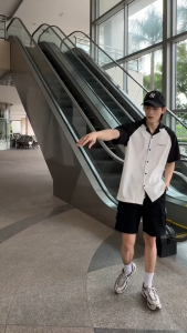 Áo sơ mi nam tay ngắn cổ vest phối màu đen xám tay raglan – chất cotton lụa mềm rũ thoáng mát không nhăn nhàu