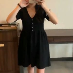 Woman Button-down V-neck Combo Knitted Dress Casual summer Pleated Elastic skirt L4025