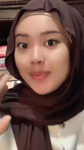 PIXY Filter Free Airy Serum Cushion Glow Foundation: Alas Bedak Glow Cushion Pixy