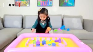 Kinetic Motion Sand Playset with Molds Inflatable with 39 Model Safe Non-toxic and Odorless for Kids