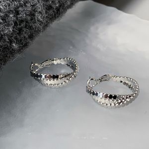 SUNNYZOO Twisted Spiral Circle Earrings Fashionable Daily Commute Elegant Geometric Pattern Womens Jewelry Ear Cuffs