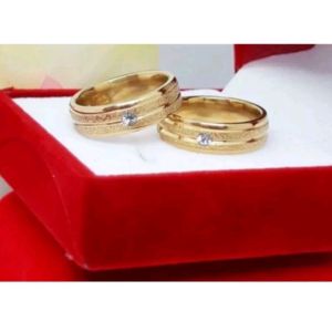 Cincin Titanium Ukir Pasir Bermata Bergaris CXA38