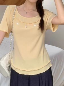 Áo Thun Nữ Tay Ngắn Màu Vàng Họa Tiết Vỏ Sò Màu Vàng Mùa Hè 2025 Thiết Kế Mới Ngắn Cỡ Nhỏ Áo Thun Nữ Phong Cách Thường Ngày