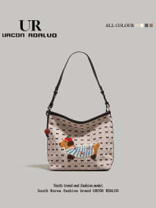 UR Adorable Little Dog Tote Bag Womens Summer 2025 New Large Capacity Commuter Armpit Bag Simple Single Shoulder Slanting Bag