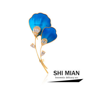 New Chinese Style Silver Maple Leaf Velvet Flower Brooch Pin Womens Design Sensation Small Niche Elegant Suit Jacket Pin Gift