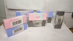 Penghapus Panjang 4B Squeezy Warna Warni 1 Pcs
