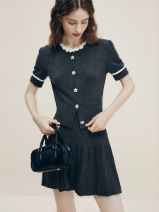 FAMANXUAN | Chic Beaded Short Sleeve Knitted Set