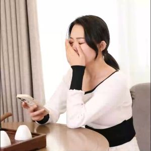 Gối Tựa Đầu Lót Lưng Cao Su Non Đa Năng Massage Xoay 2 Chiều Hồng Ngoại Tích Điện Hẹn Giờ CIND ZQ002 Chống Đau Mỏi Vai Gáy Cột Sống Sử Dụng Trên Ô Tô Văn Phòng - Nhập Khẩu Chính Hãng