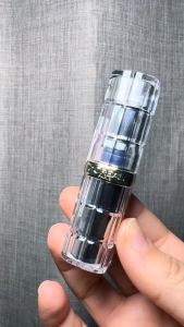 Son Nhều Dưỡng Color Riche Shine Addiction Lipstick 643 Hot Irl 4.3g