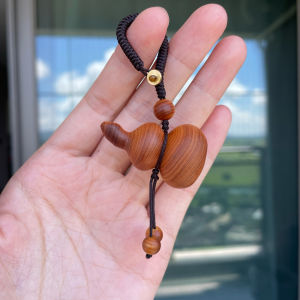 Natural Aged Cypresses Gourd Pendant Car Keychain Sculpture Peaceful Ornaments Lucky Charm Wood Carving Bag Accessory