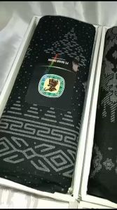 Sarung Gajah Duduk Black Series Pria Dewasa Termurah