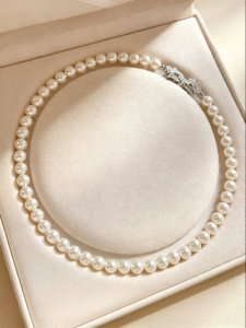 YISHU | Clasp Pearl Necklace Light Luxury