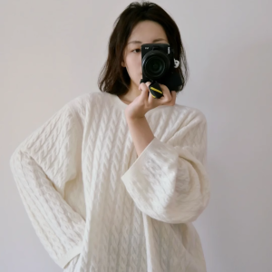 Nordic Style Womens Oversized round Neck Cashmere Sweater Lazy Style Wide Sleeve Red Christmas Vintage Tote*m Twist New Model